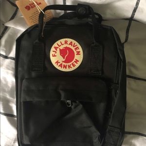 Never used!! Bought it for my daughters bday!